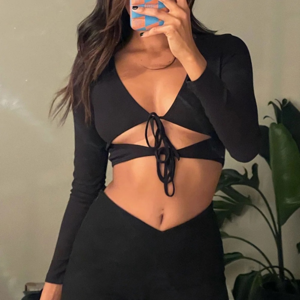 Amala Top Black - Princess Polly